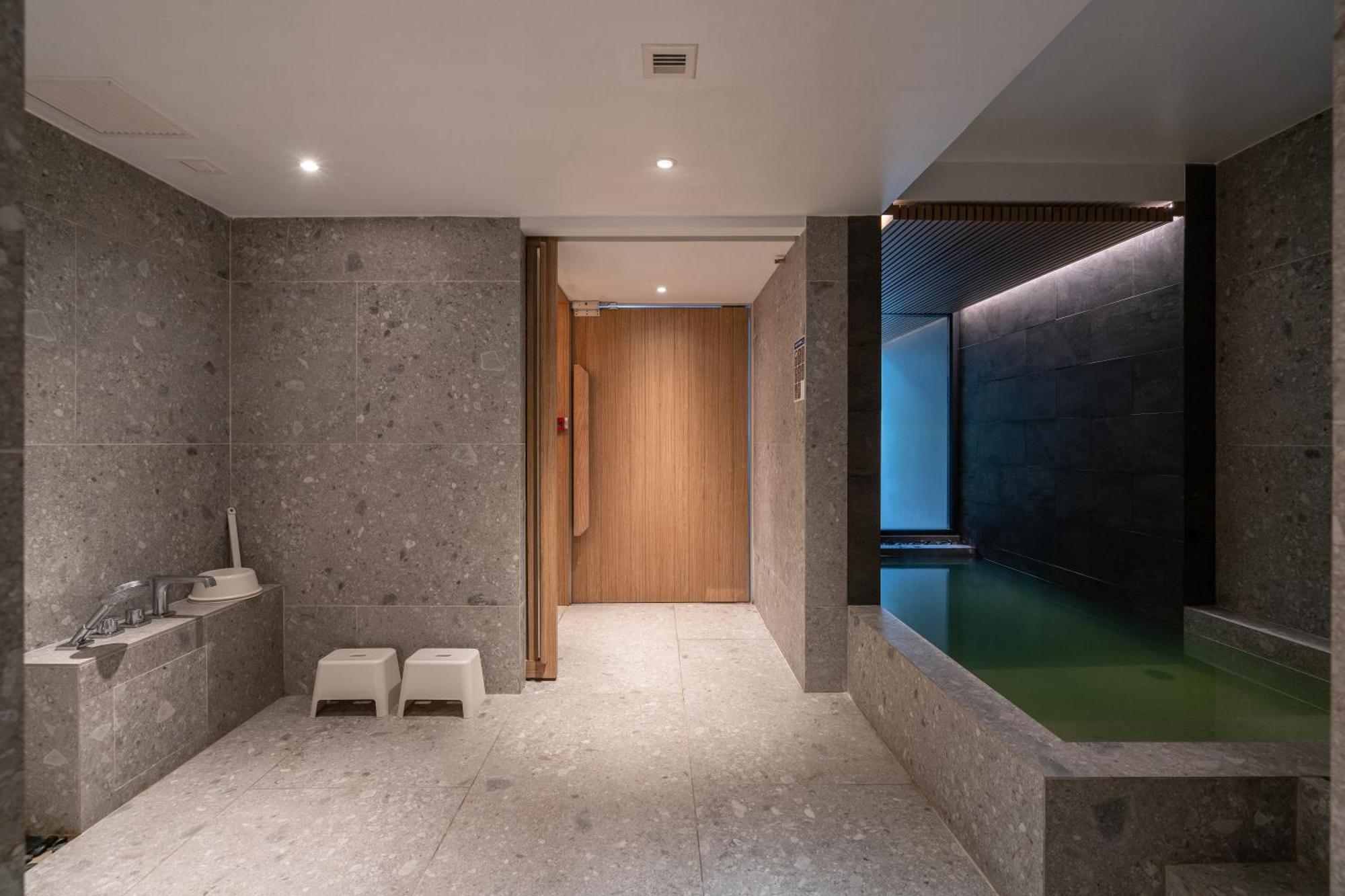 โรงแรม โฮม สุขุมวิท 34 กรุงเทพฯ - แบรนด์ในเครือบันยันทรี กรุ๊ป 4*